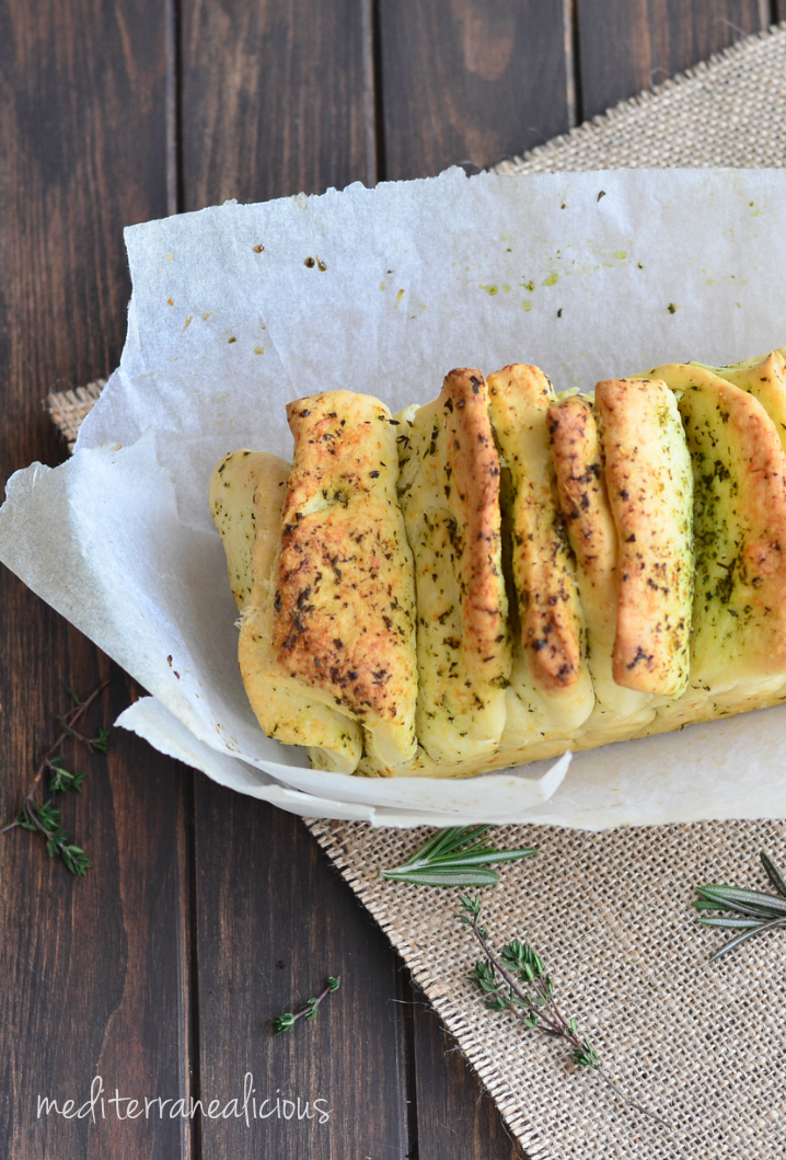 Herb & Parmesan Pull-Apart Bread