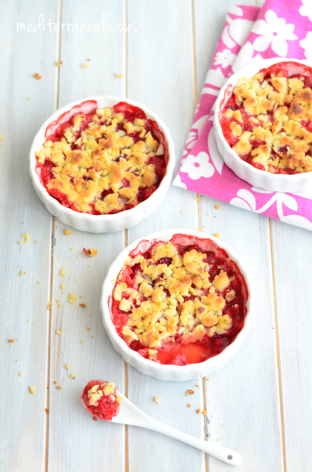 Strawberry Crumble with Almonds